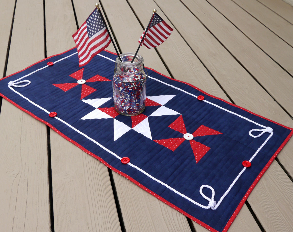weallsew patriotic patchwork tablerunner