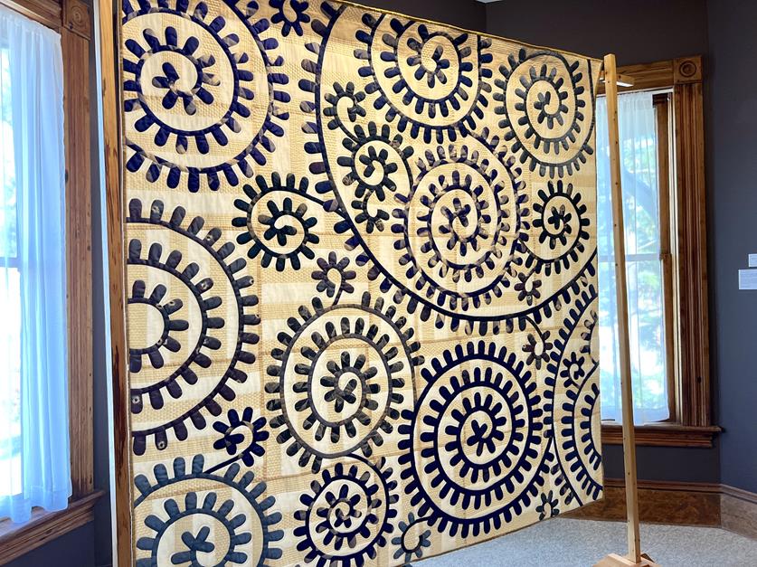 pacific-northwest-quilt-and-fiber-arts-museum-quilt.jpg