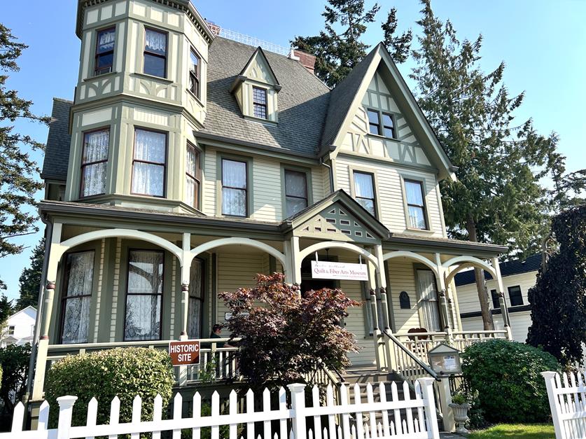 pacific-northwest-quilt-and-fiber-arts-museum.jpg