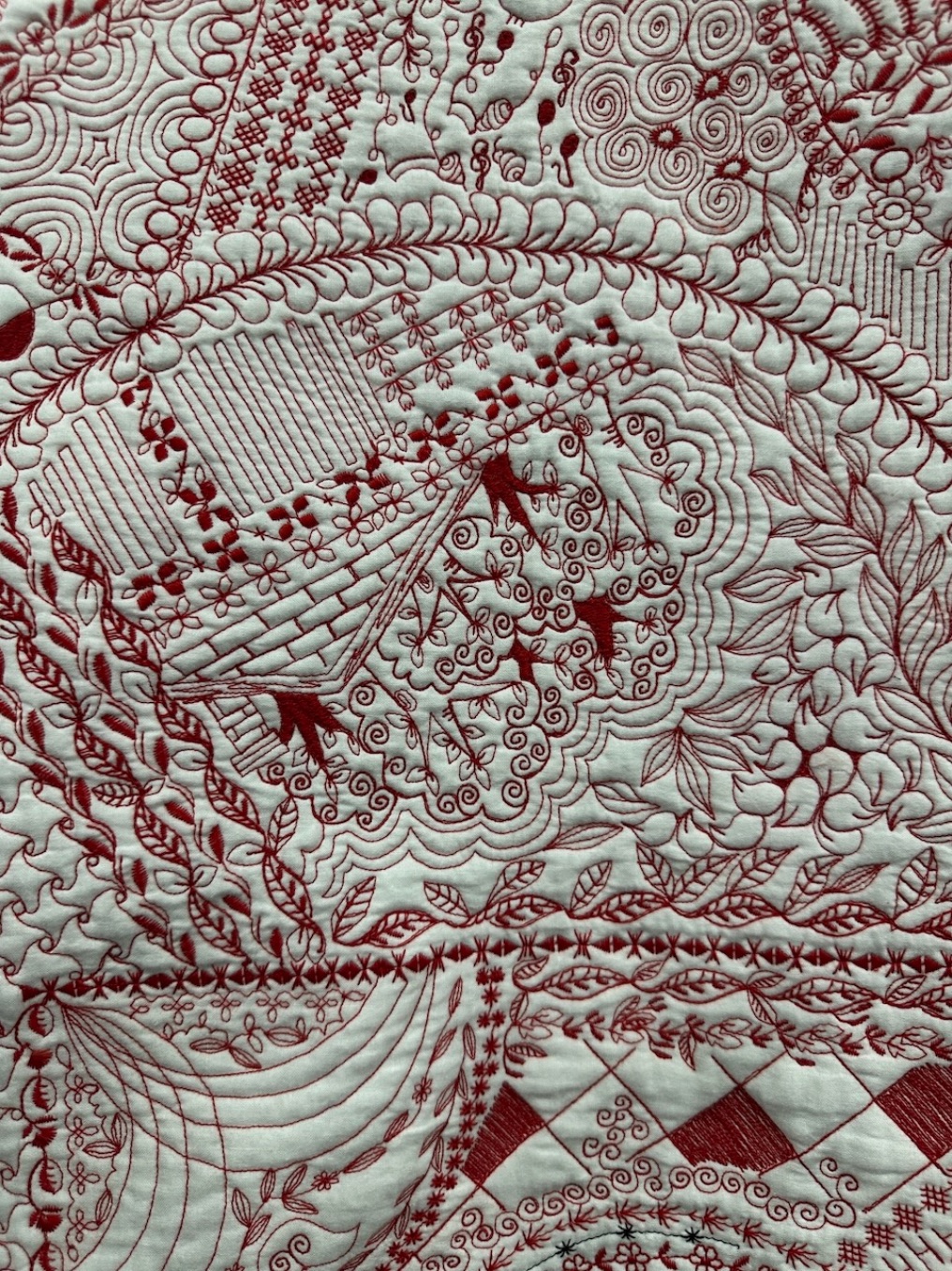 pencil-quilt-red-yasuyo-kon-detail-2.jpg