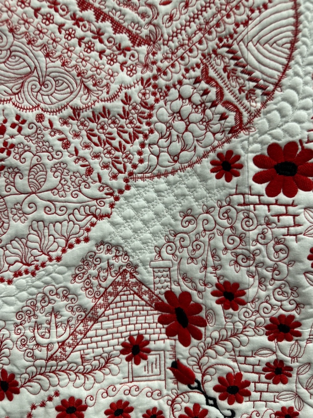 pencil-quilt-red-yasuyo-kon-detail-5.jpg